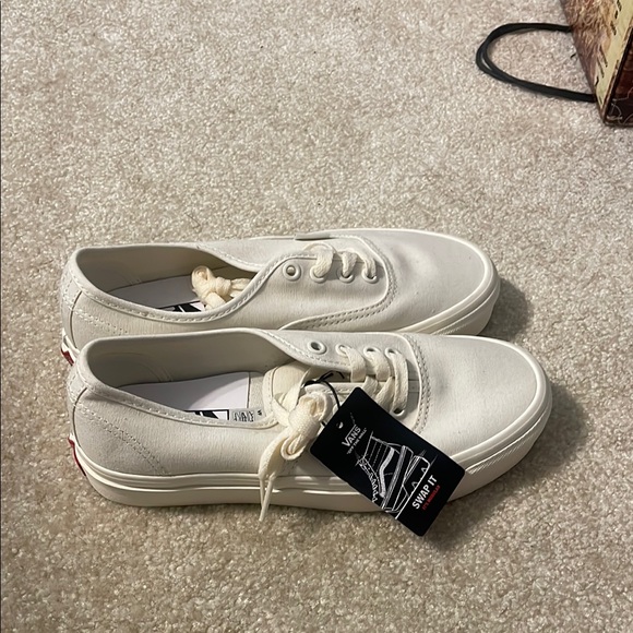 Vans White Canvas Sneakers - Picture 4 of 4